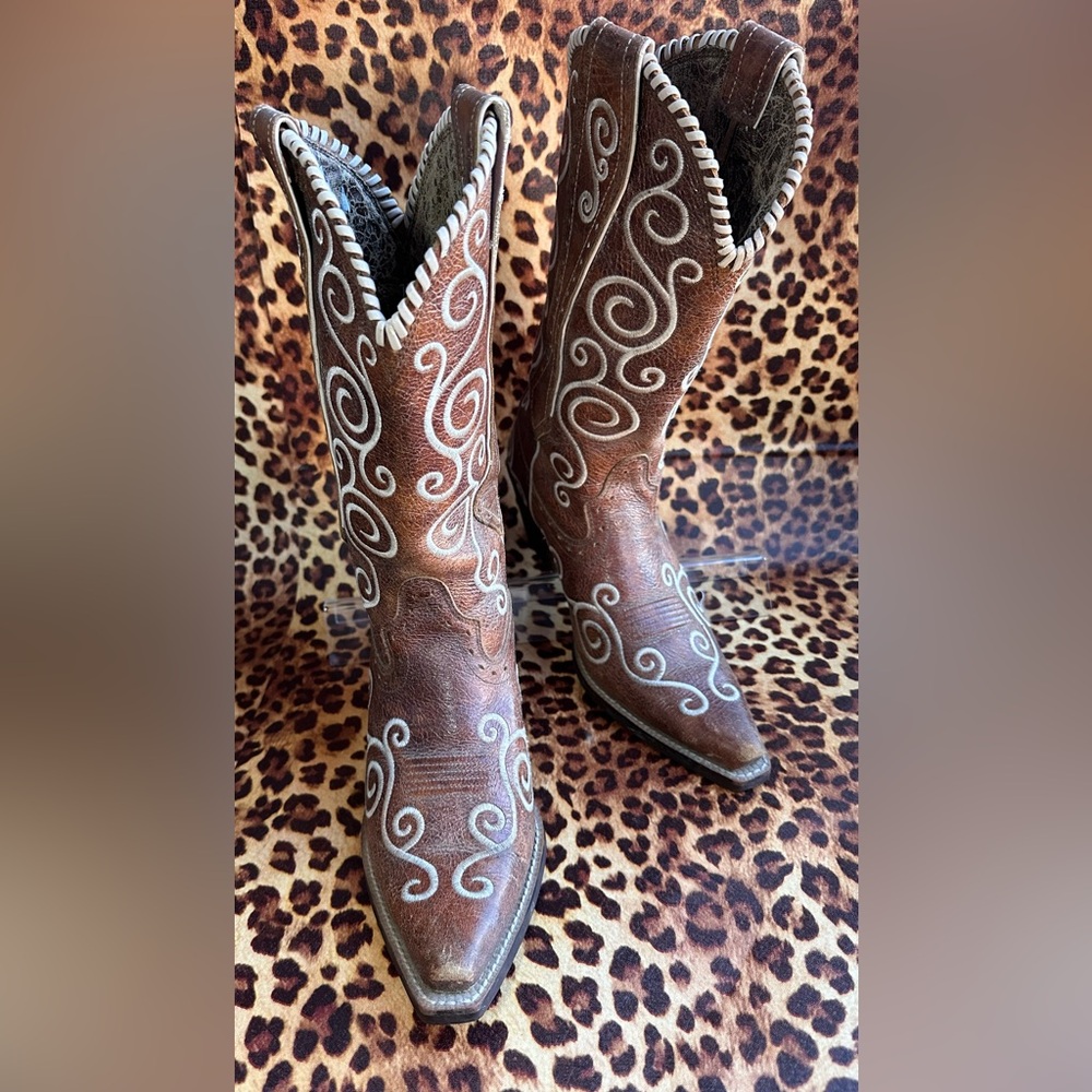 Ariat Brown Embroidered Boots